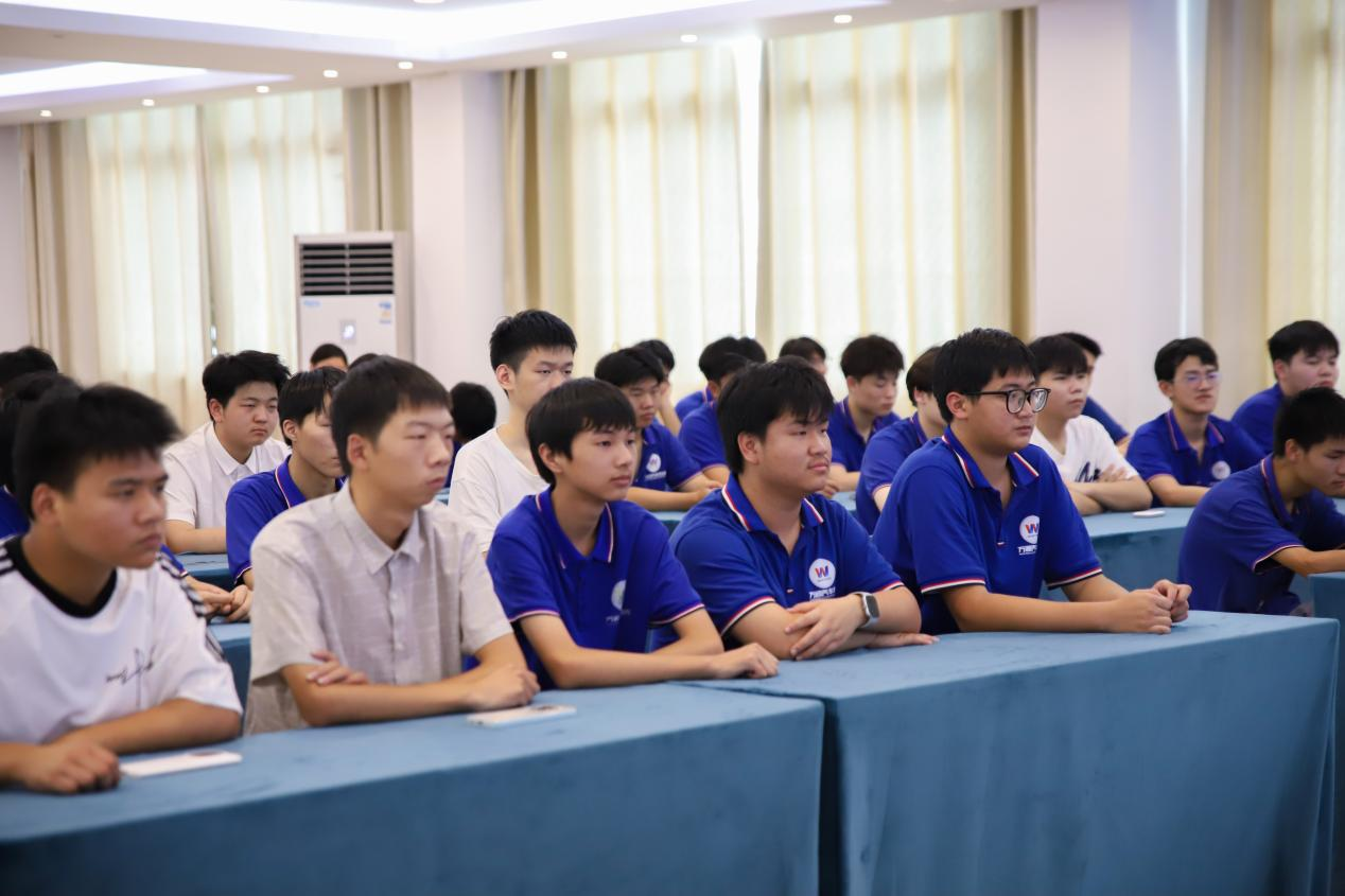 ���������³��������fͨ�W�Ӹ������܇�������WУů���o��